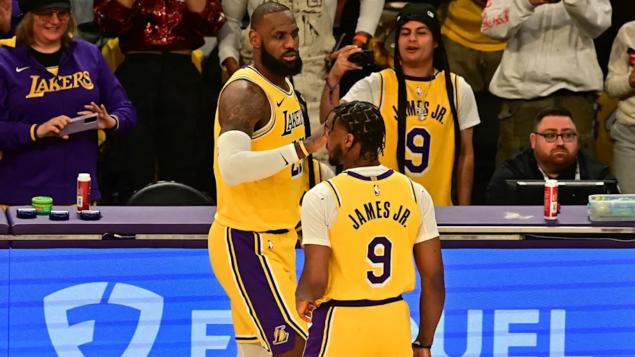 Uma Noite Histórica: LeBron e Bronny James Jogam Juntos na NBA