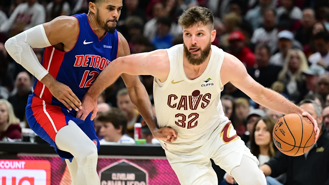 Mitchell e Wade brilham, e Cavaliers derrotam Pistons por 113-101 no retorno de Bickerstaff a Cleveland